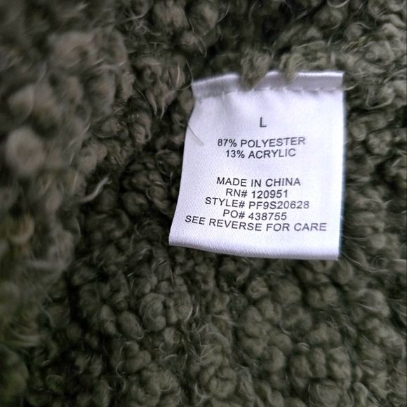 Moss Green Boucle Turtleneck Sweater size L - Picture 7 of 13
